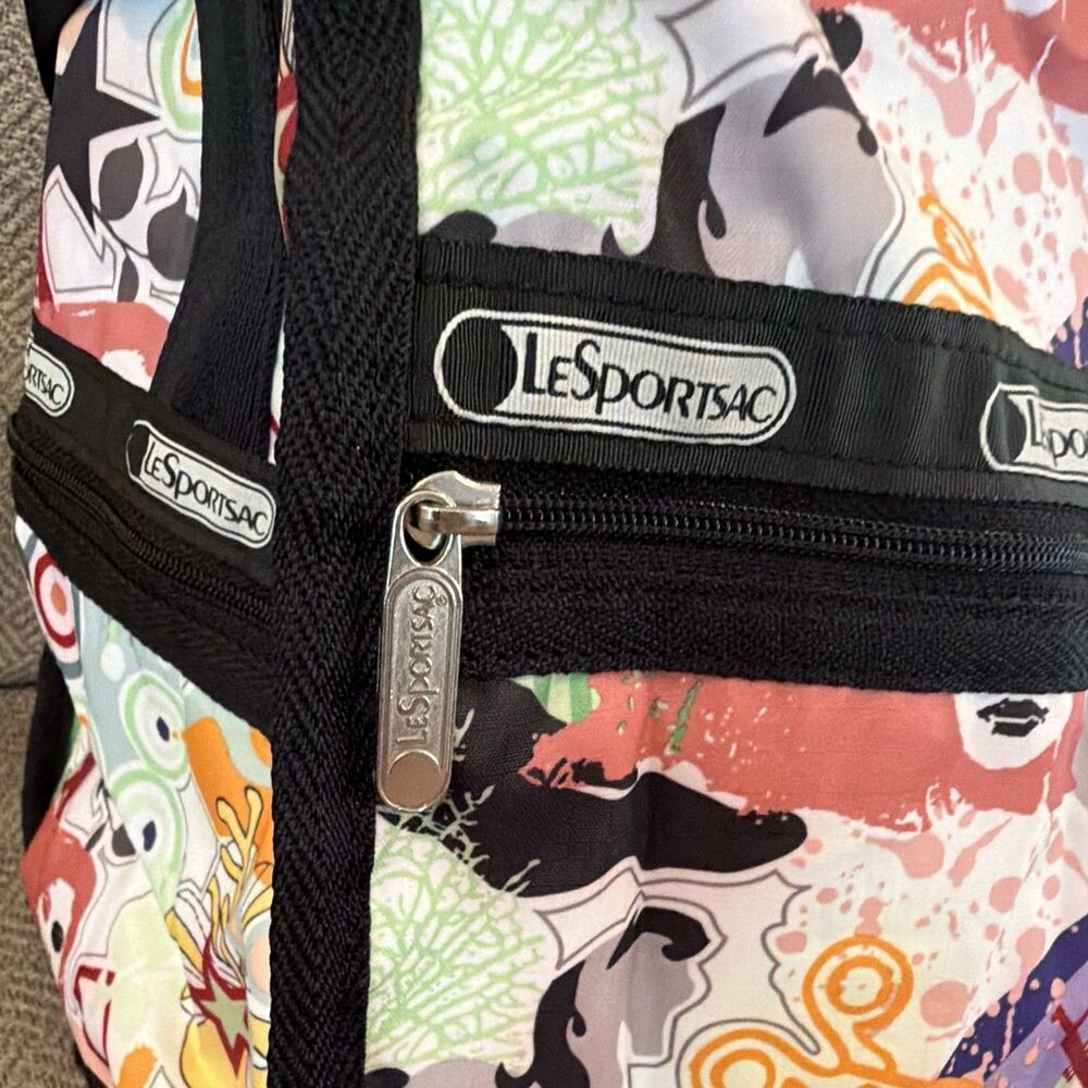 LeSportsac Women’s Large Retired Art School Print Travel Weekender Duffle Zip - Picture 7 of 15